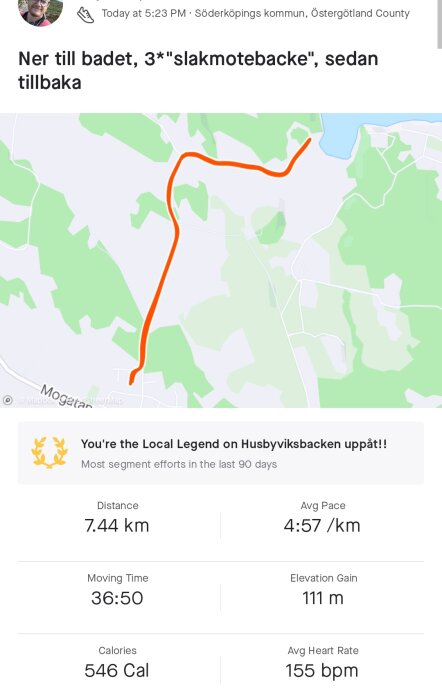 Skärmdump från träningsapp visar löptur på 7.44 km, tidsförbrukning 36:50, "Local Legend" titel erhållen.