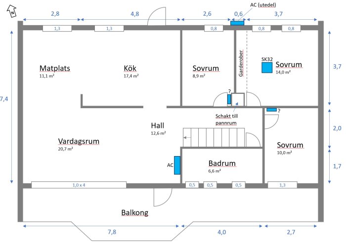 Planritning över lägenhet med mått, flera sovrum, kök, vardagsrum, badrum, balkong.