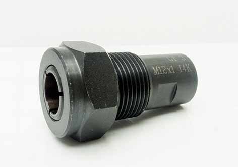 Svart metallisk bult med hexagonalt huvud och gängor, markerad med "M12x1.4x" mot vit bakgrund.