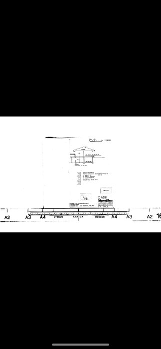 Svårtydbar, teknisk ritning eller diagram, svart-vit, texter på svenska, måttsättning, referensnummer, myresjöhus.