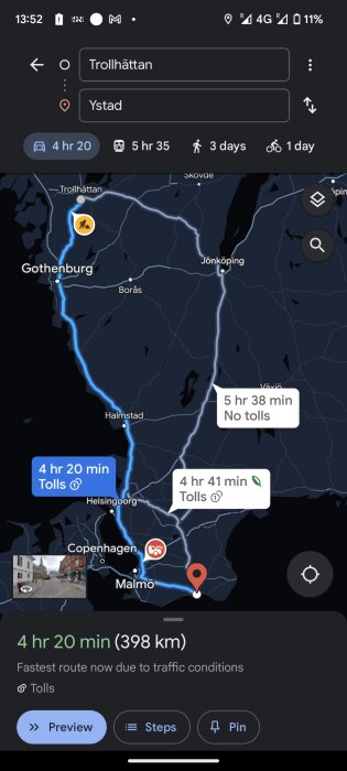 Skärmbild av GPS-navigation, rutt från Trollhättan till Ystad, olika rutter och restider visas.