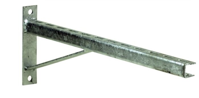 Metallvinkel, galvaniserad, med hål för fastsättning, används vanligtvis i byggkonstruktioner eller hyllmonteringar.