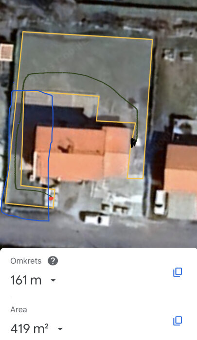 Satellitbild av fastighet med måttmarkeringar: omkrets 161 m, area 419 m².
