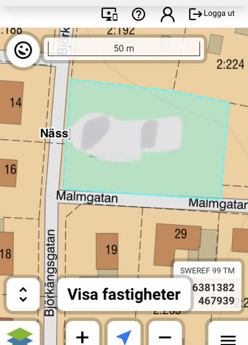 Kartskärm med fastighet, gator och "Visa fastigheter"-knapp på mobilapplikation.