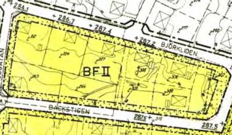 Gul och svart detaljplan med tomter, gatunamn och konturer, markerat område BF II.