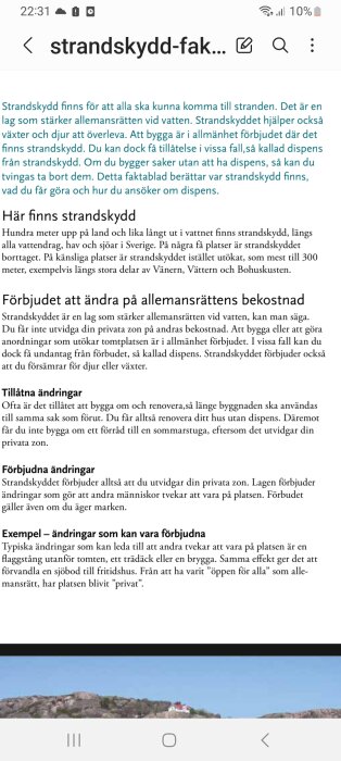 Skärmdump av en artikel om strandskydd på svenska med text och en strandbild längst ned.