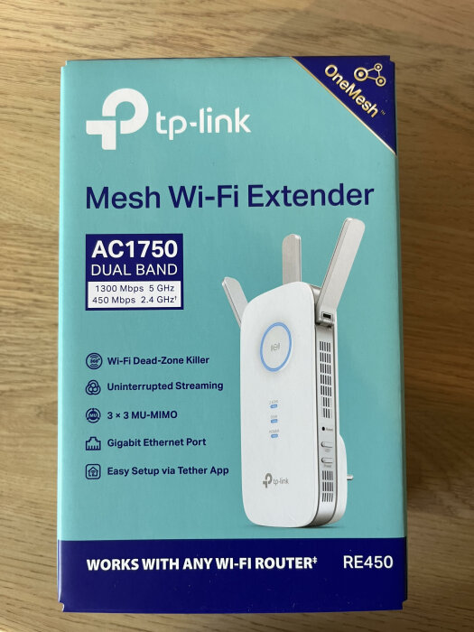 TP-Link Mesh Wi-Fi Extender, AC1750 Dual Band, förpackning med produktbild och funktioner som MU-MIMO och Ethernet-port.