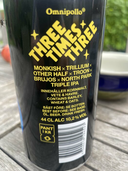 Ölburk från Omnipollo, "Three Times Three" Triple IPA, 10,2% alkohol, samarbeten mellan bryggerier, pant 1 krona.