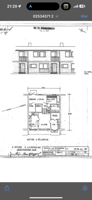 Arkitektritning av en byggnad visar fasad och bottenvåningens planlösning, datum 1957, arkitekters namn undertill.