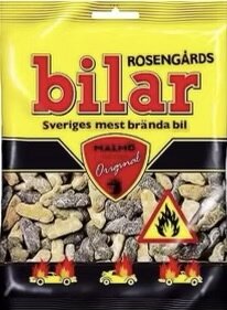 Godispåse märkt "Rosengårds bilar", skämtsamt anspelande på brända bilar, varumärkesparodi, "Sveriges mest brända bil".