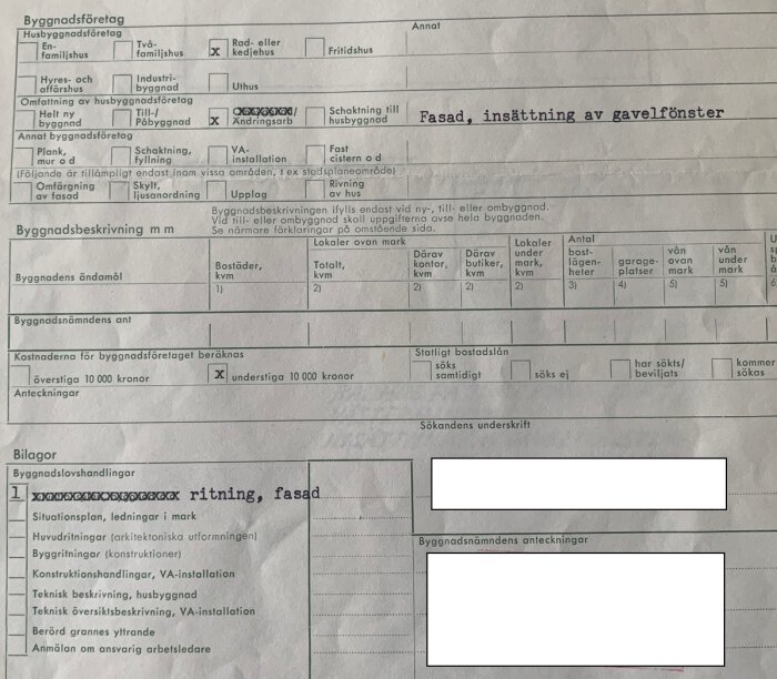 Svensk bygglovsansökan med ifyllda uppgifter för fasadändring och gavelfönsterinstallation. Blanketten innehåller även bilagor.