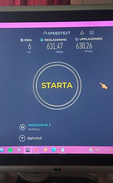 Skärmbild av Speedtest med höga hastigheter för nedladdning och uppladdning, redo att starta ett nytt test.