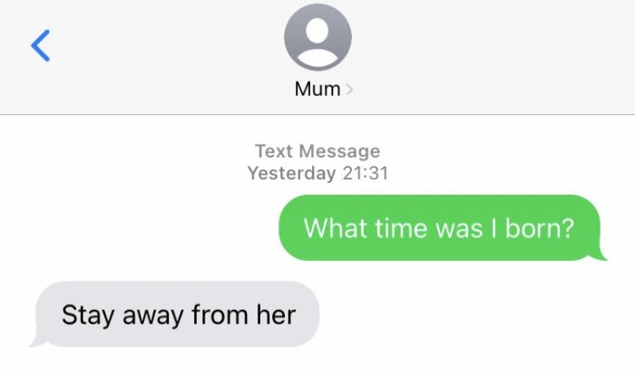Skärmdump av mobiltextmeddelanden, en konversation med "Mum", innehåller förvirrande eller motsägelsefulla meddelanden.