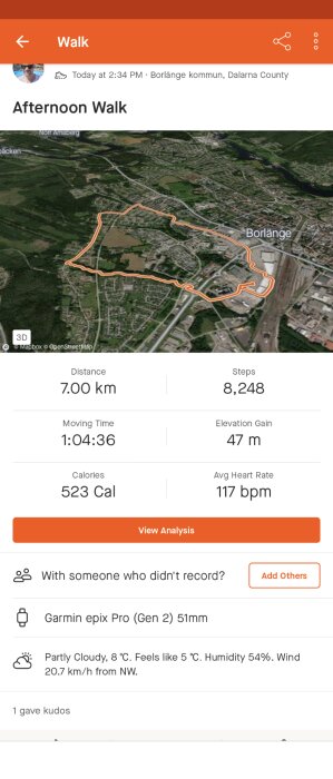 Skärmdump av träningsapp visar 7 km promenad, kartvy, statistik och väderdata.