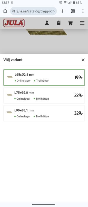 Webbsida visar byggmaterial med olika storlekar och priser från Jula, tillgänglighet i Trollhättan och online.