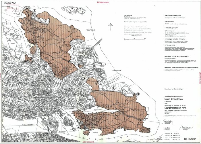 Detaljerad stadsplaneringskarta med markanvändning, upplysningar, områdesbeskrivelser och referenser på svenska.