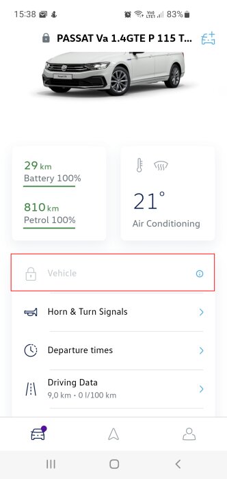 Bilapp-skrämdump visar Passat GTE med batteri, bensinstatus och klimatkontrollinställningar. Iconer för bilfunktioner.