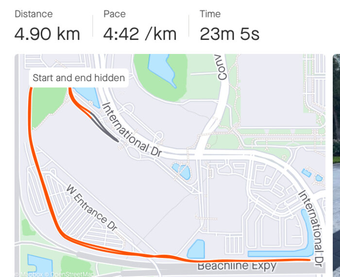 Kartskärmavbildning av löprunda; 4.90 km, tempo 4:42/km, tid 23 minuter och 5 sekunder.