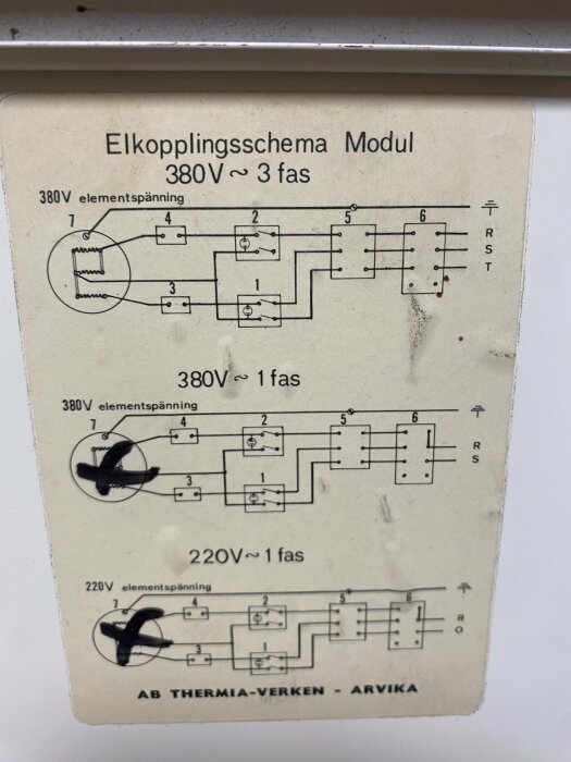 Elektriskt anslutningsschema, trefas 380V och enfassystem 220V, fläckar, användningsslitage, AB Thermia-Verken Arvika.