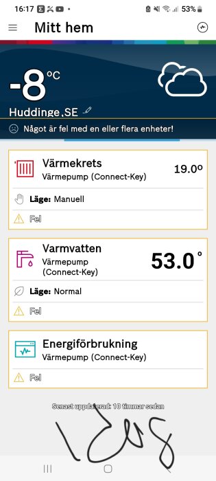 Smartphone-skärm med hemautomationssystem visande temperatur, uppvärmning, varmvatten och energiförbrukning med felindikationer.