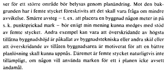 Text på svenska om stadsplanering, mindre avvikelser och byggnadshöjder relaterade till planändringar.