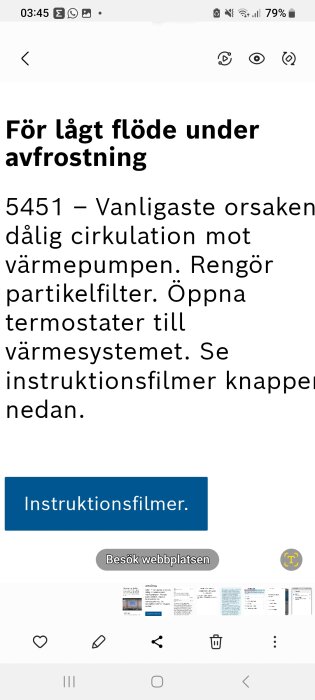 Skärmbild av mobil webbläsare som visar text om värmepumpsproblem. Inkluderar en knapp för instruktionsfilmer.