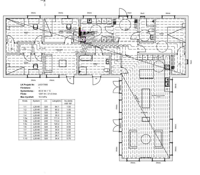 Teknisk ritning av ett golvuppvärmningssystem, inkluderar layout och detaljerad specifikation.