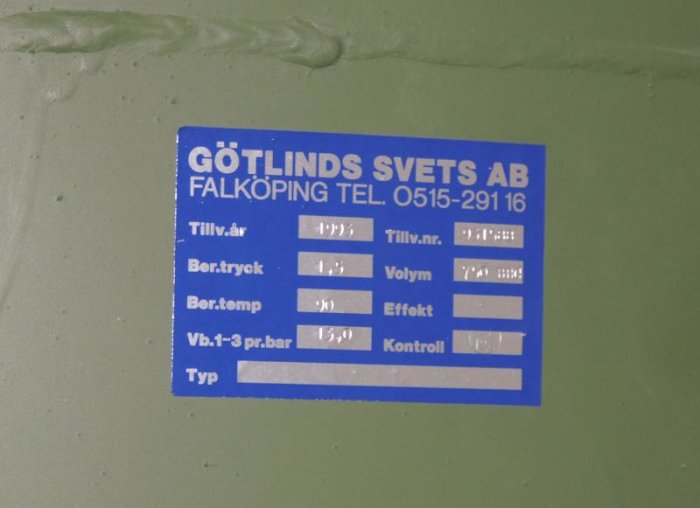 acctank-02.jpg