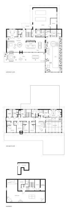 Arkitektritningar av ett hus fördelat på källarvåning, bottenvåning och övervåning, inkluderar olika rum och funktioner.