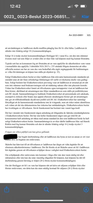 Svensk text, juridiskt dokument, handlar om säkerhetsbrister i en laddbox, konsumentköplagen, Elsäkerhetsverkets beslut.