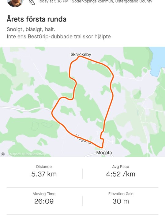 Spårning av löprunda; 5.37 km, 26:09 minuter, nära Skrukeby och Mogata, snöigt och halt.