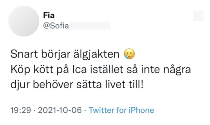 Twitter-inlägg om att köpa kött på ICA för att undvika älgjakt.