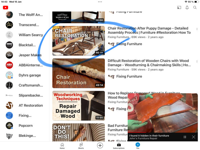 Skärmdump från surfplatta med videor om stolrestaurering och träbearbetning på YouTube.