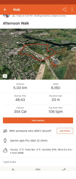 Skärmdump av kartapp, 5 km promenad, Borlänge kommun, statistik, Garmin enhet, molnigt väder.