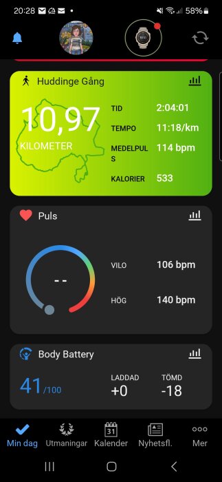 Skärmdump av träningsapp som visar promenadstatistik, pulsdata och "Body Battery" nivå på en mobil.