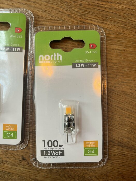 LED-lampa i förpackning, 1.2W motsvarar 11W, varmvit, 15 års livslängd, G4-sockel.