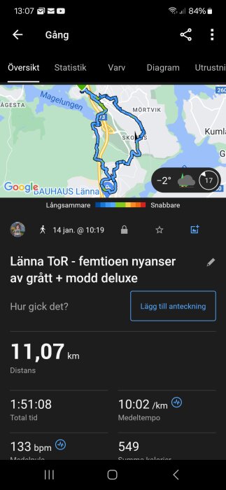 Skärmdump av löparapp, kartspårning, total distans 11,07 km, tid, hastighet, puls, kaloriförbrukning, väderinformation.