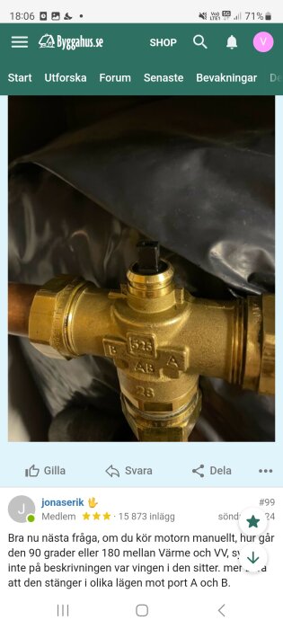 Skärmdump av ett forummeddelande och bild på ett ventilhus med röranslutningar och reglermekanism.