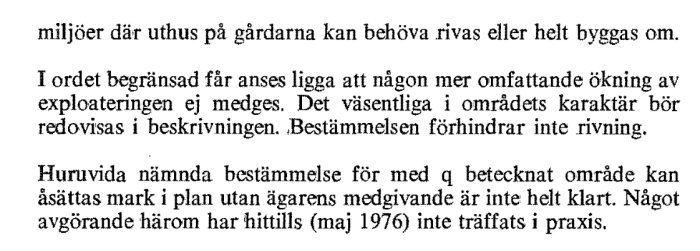 Svartvit text, möjligtvis svenskt juridiskt eller planeringsdokument, diskuterar exploatering, områdeskaraktär, och rivningsregler.