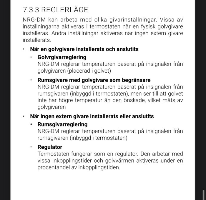 Svensk text om olika reglerlägen för en termostat, golvvärmesystemets inställningar och funktionsbeskrivningar.