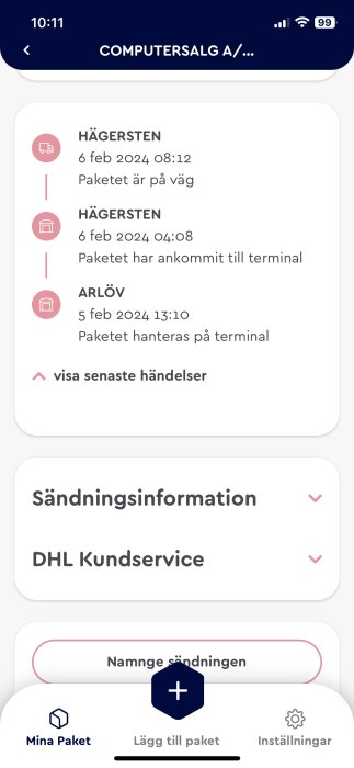 Skärmavbild av paketspårning; leveransstatusuppdateringar; datum och orter listade; paket på väg.