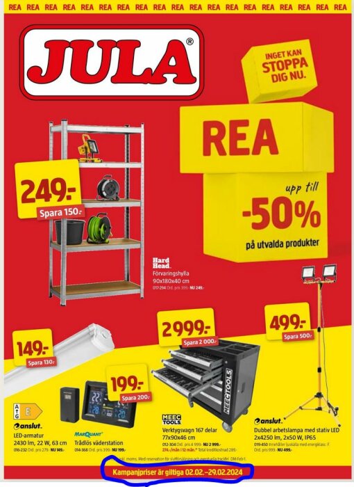 Reklamblad för JULA med erbjudanden på verktyg, hyllor och belysning. Upp till 50% rea indikeras.