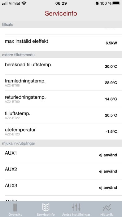 Skärmdump av serviceinformation för uppvärmningssystem på en smartphone, visar temperaturdata och effektinställningar.