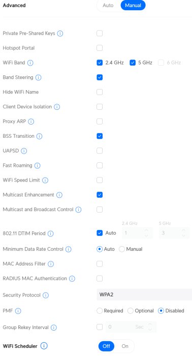 Avancerade inställningar för WiFi-router, inkluderar säkerhet och frekvensband.