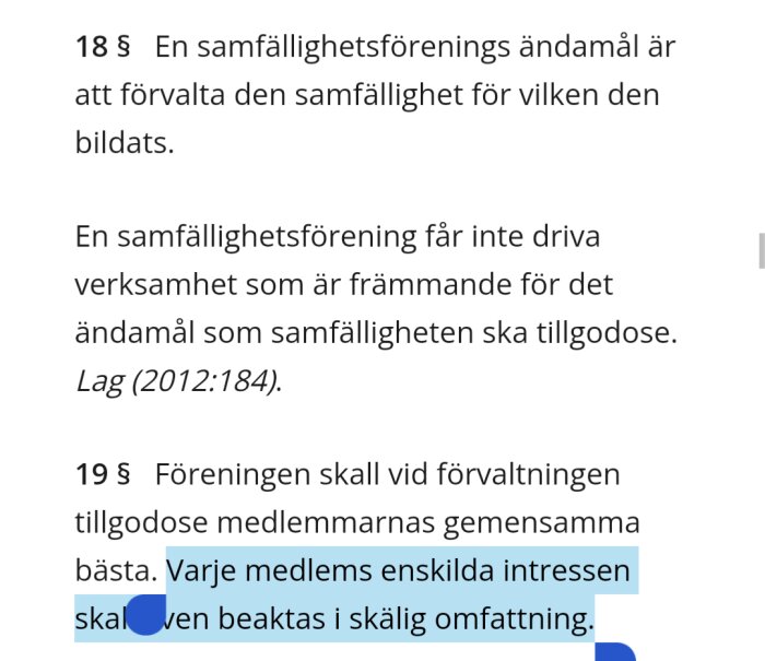 Svensk text ur lagbok om samfällighetsförenings ändamål och medlemsintressen, markering i blått.