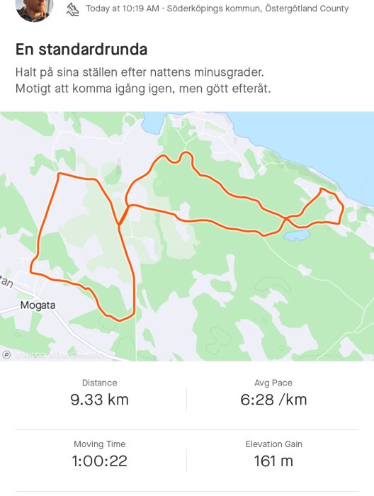 En GPS-karta visar en löprunda på 9,33 km, tid 1:00:22, medeltakt 6:28/km, höjdvinst 161 m.