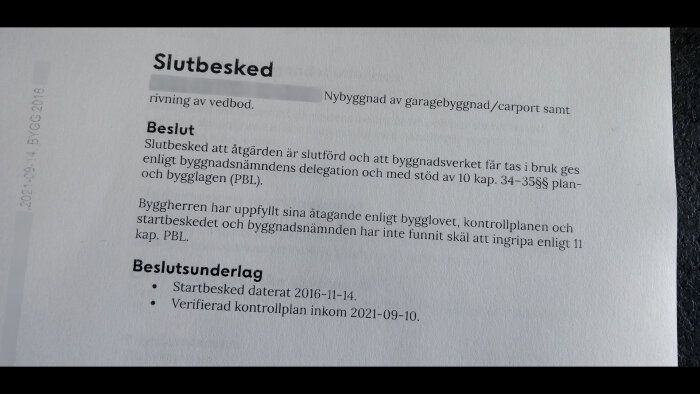 Ett svenskt slutbesked dokument om byggnation och rivning, beslut, och startbesked datum noterat.