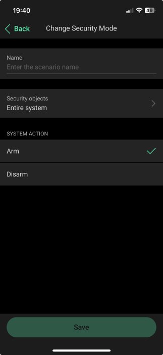 Säkerhetsinställningar på smartphone-app, alternativ för att namnge, beväpna och avväpna system, spara-knapp nederst.