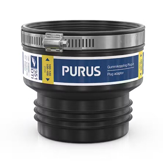 Svart gummikoppling med spännband, märkt "PURUS", används för VVS-anslutningar.