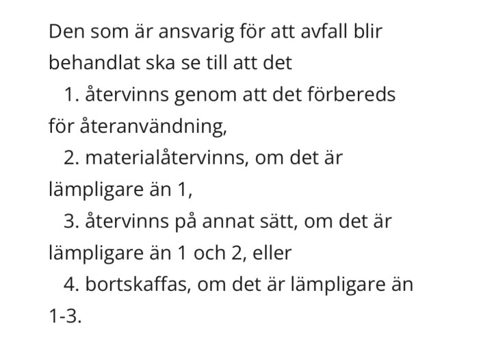 Textdokument som listar fyra alternativ för avfallshantering enligt miljölagstiftning.